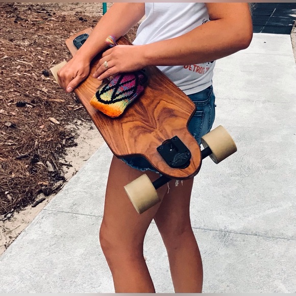 Handmade Knit NOT Officially Licensed Car Emblem Snap Coin Purse Wallet Fan Art - Picture 10 of 10